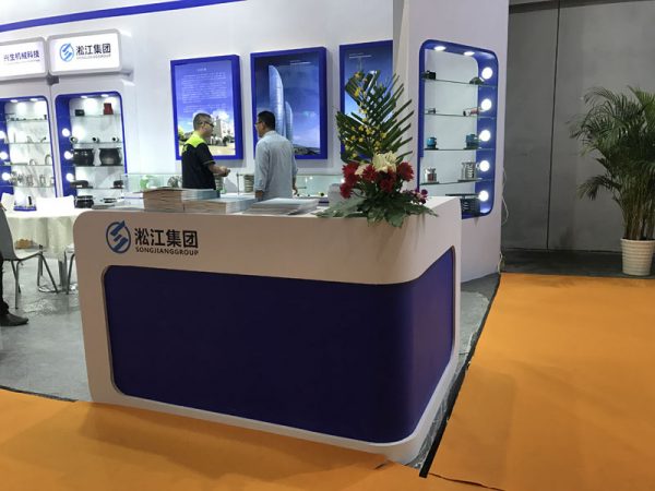 保定(dìng)DN200橡膠軟連接,175高,非標規格暫(zàn)無 保定DN200橡膠軟連接,175高,非標規格(gé)暫無